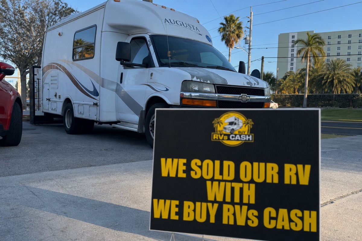 Class C motorhome, low front-corner view — We Buy RVs Cash, Florida